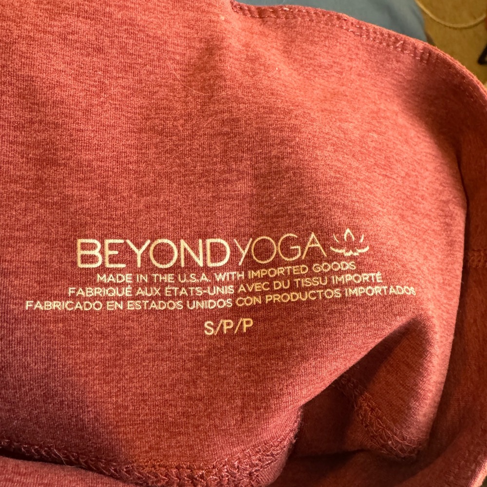Beyond Yoga Spacedye High Waisted Leggings Small Heathered Dark Red Burgundy - Picture 4 of 4